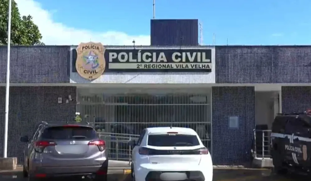 Médico acusado de violação sexual contra adolescente em exame é solto