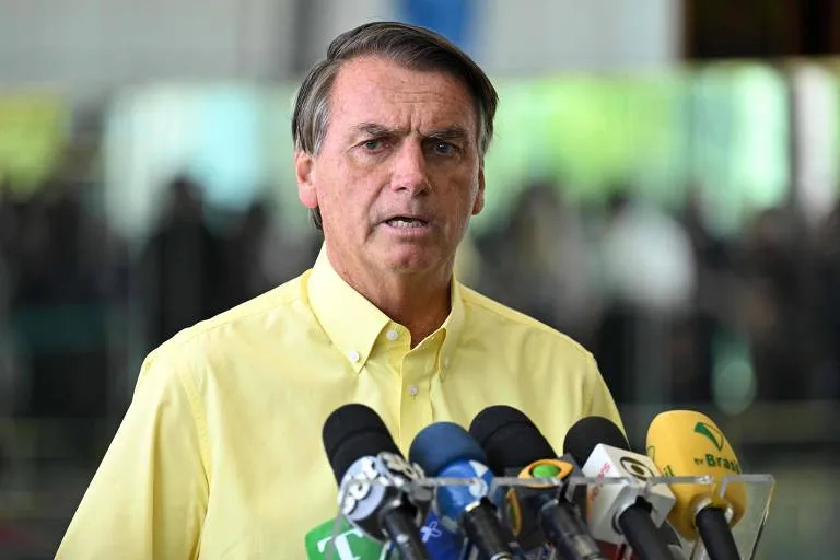Defesa de Bolsonaro pede nova anulação de condenação no STF