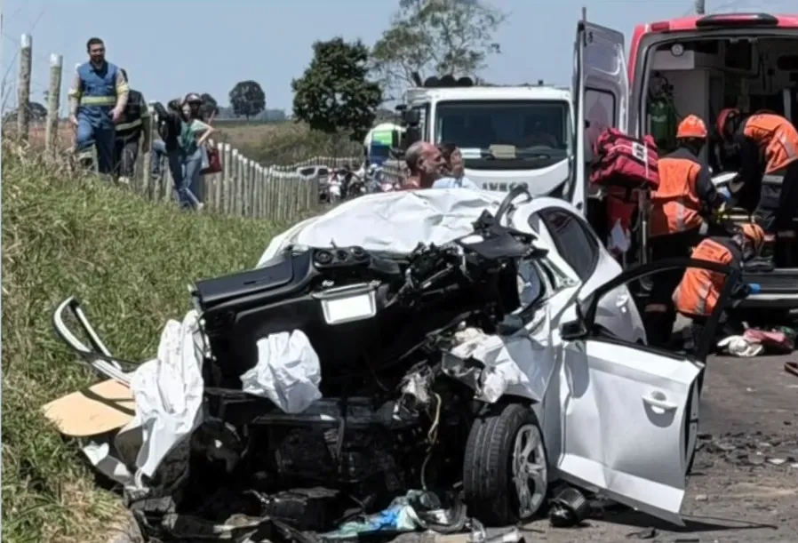 Fisioterapeuta morre em acidente na Rodovia ES 220 que liga Nova Venécia a Vila Pavão