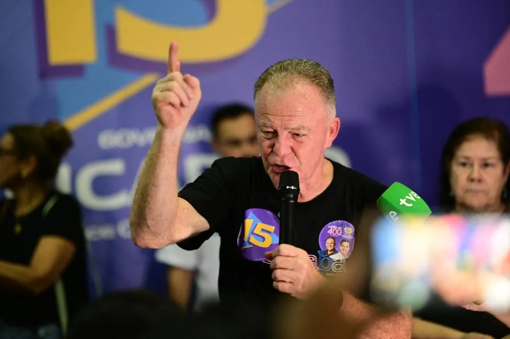Casagrande é eleito senador no ES e diz ser “sobrevivente”