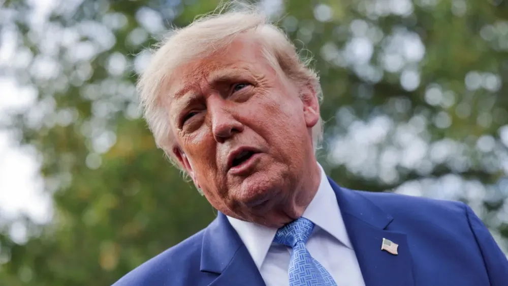 Trump atribui alta nos preços da gasolina a ataques da Ucrânia à Rússia