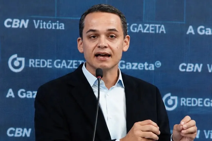 Pazolini viaja à Brasília para reuniões políticas com foco no 2º turno