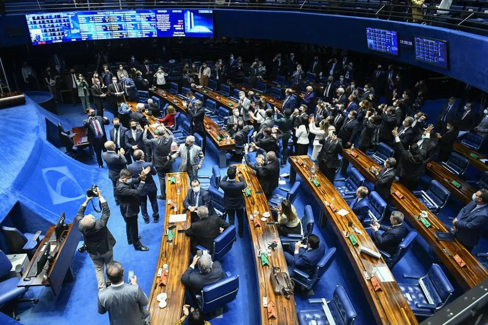 Fim da escala 6x1 será votado amanhã no Senado; Veja os próximos passos
