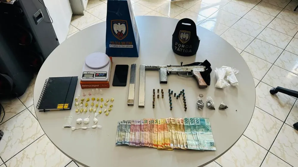 Polícia Militar apreende drogas e submetralhadora em São Gabriel da Palha