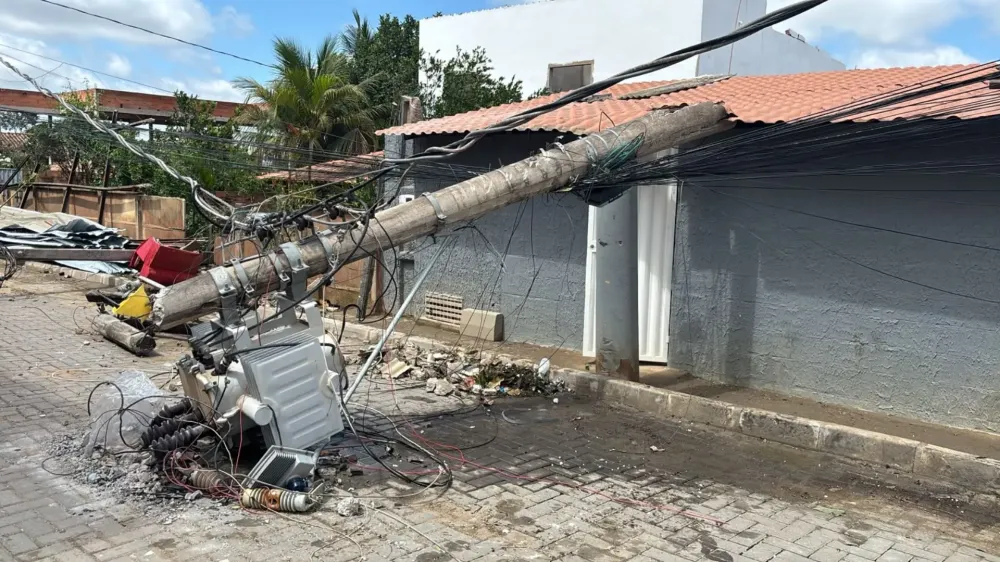 Temporal causa destruição e falta de energia em Nova Venécia, Águia Branca e outras cidades da região Norte