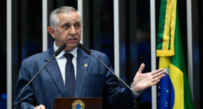 Izalci anuncia pré-candidatura ao governo do DF