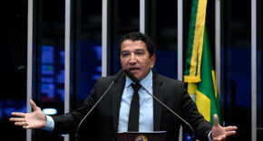 Magno Malta anuncia PDLs contra decretos de Lula que regulamentam ‘big techs’