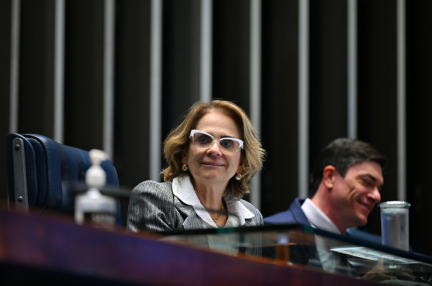 Damares cobra implementação de cadastro de predadores sexuais