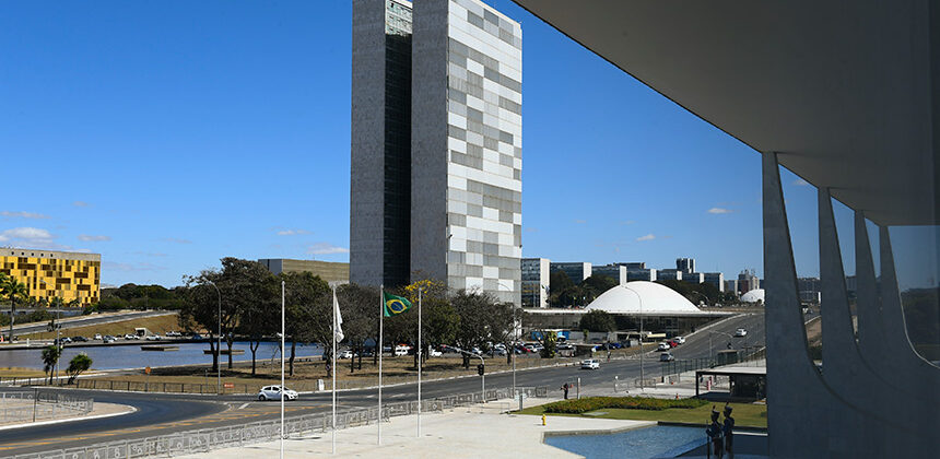 Vetada criação de universidade federal no norte do Amapá